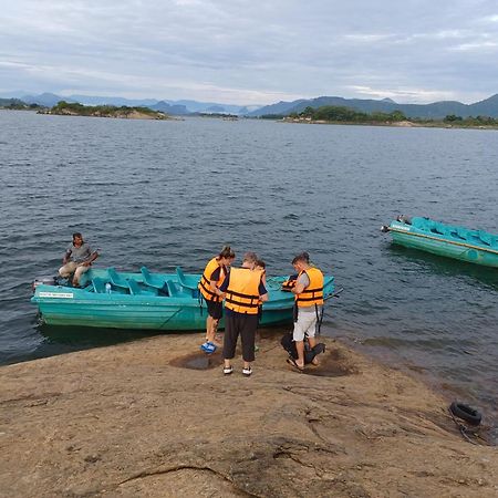Gal Oya Lake View Inginiyagala Polwatta ภายนอก รูปภาพ